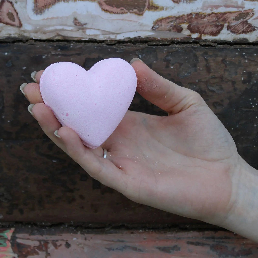 Bombe de bain Bubblegum Heart – Fun, douceur & vibes sucrées - GLOWNCARE